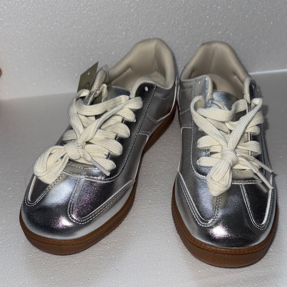 Silver Metallic Low-Top Sneakers